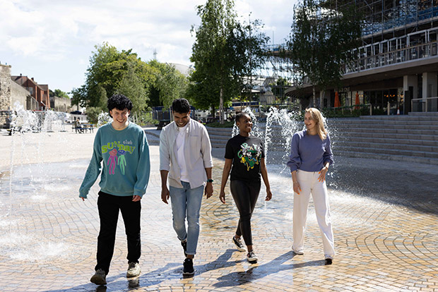 Solent University Southampton - students walking on campus