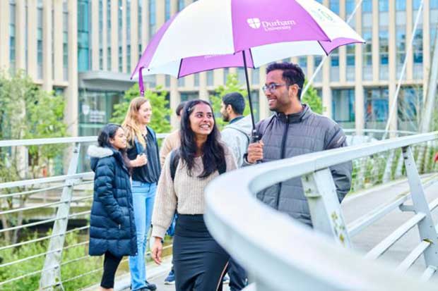 University of Durham - Students on campus